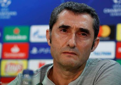 رئيس برشلونة ينتظر قرار المدرب