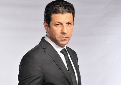 إياد نصار يهدد.. ما علاقة دينا الشربيني؟