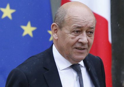 وزير الخارجية الفرنسي يرى أن مالي "تولد من جديد"