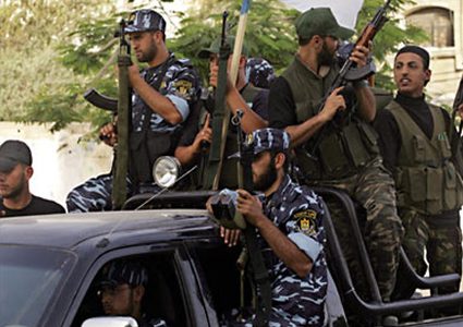 فتح تستنكر الاعتقالات السياسية ضد كوادرها في غزة