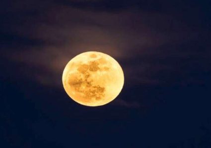 علاقة غريبة بين إكتمال البدر وزيادة الجرائم!