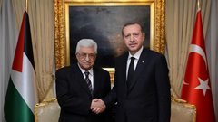 الرئيس عباس يلتقي نظيره التركي