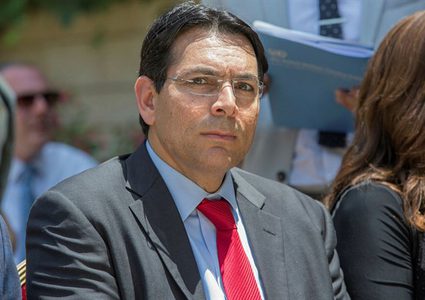 داني دانون:"إيران تمول "الإرهاب"