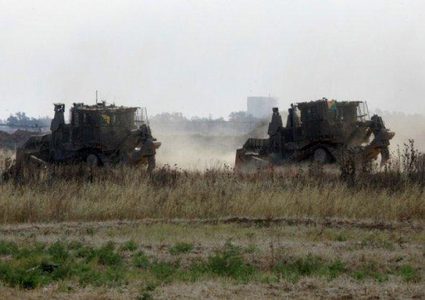 توغل محدود لجرافات الاحتلال شرق خانيونس