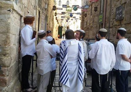 الاحتلال يفرض حصاراً محكماً على مدينة القدس