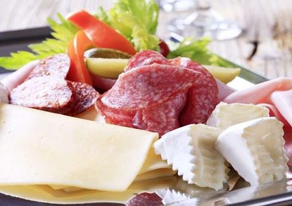 تجنب الجمع بين هذه المواد الغذائية عند الأكل!