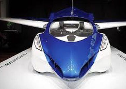 طرح أول "سيارة طائرة" في العالم بخصائص مثيرة