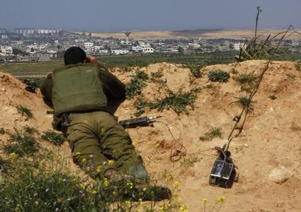 الاحتلال يزعم إبطال مفعول عدة قنابل شرقي غزة