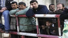 رصيف الشارع ملتقى الخريجين في غزة