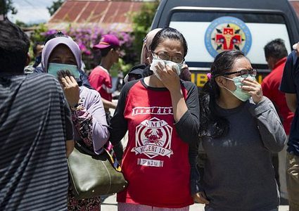 إندونيسيا تطالب بمساعدة دولية في دفن ضحايا تسونامي