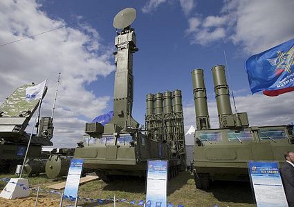 مسؤول إسرائيلي: تسليم S-300 إلى سوريا 'تحدي معقد