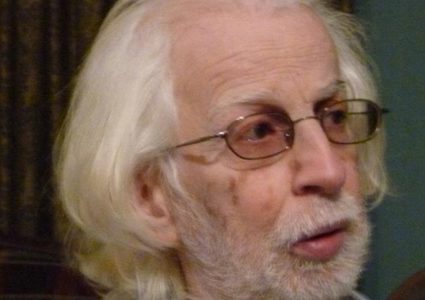 وزارة الثقافة تنعى المفكر الفلسطيني سلامة كيلة