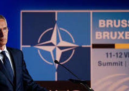 الناتو يتهم روسيا بانتهاك معاهدة صاروخية