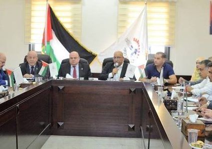 النقد: 12 مليار ودائع الفلسطينيين ونظام جديد للشيك