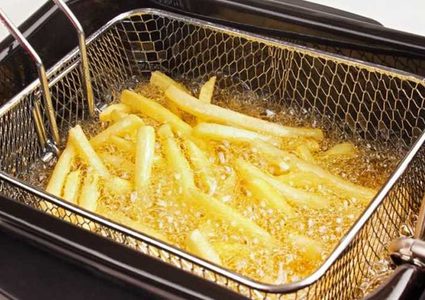 منذ سنوات ونحن نقلي البطاطا بشكل خاطئ!