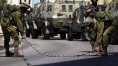 الاحتلال ينصب حاجزا عسكريا على مدخل عزون الشرقي