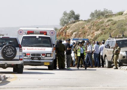 مستوطن يدهس مواطناً قرب حاجز نعلين