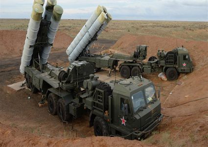 شاهد لحظة وصول منظومات "إس-300" إلى سوريا