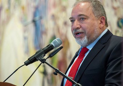 استقالة كبير مستشاري ليبرمان من منصبه