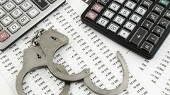 إدانة تاجرين بجرائم اقتصادية