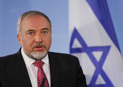 ليبرمان يأمر  بالحفاظ على أقصى درجات اليقظة في غزة