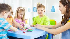 تعرفي على فوائد الصلصال في تطوير مهارات طفلك