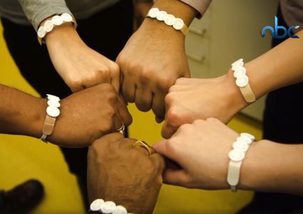 سوار للتحذير من ضرر أشعة الشمس