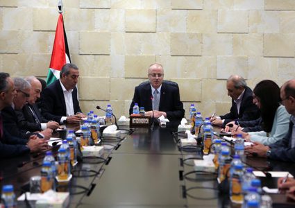 الحكومة: انسحاب واشنطن من اتفاق فينا يثبت نظريتنا