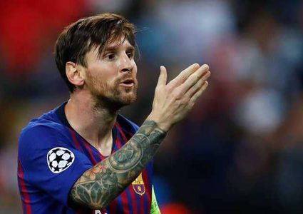 جوردي ألبا: ميسي يأكل على طاولة لوحده