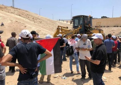 الاعتصام في الخان الأحمر متواصل