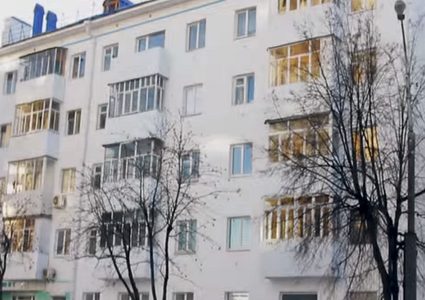 امرأة توظف قاتلا مأجورا للتخلص من جيرانها المزعجين