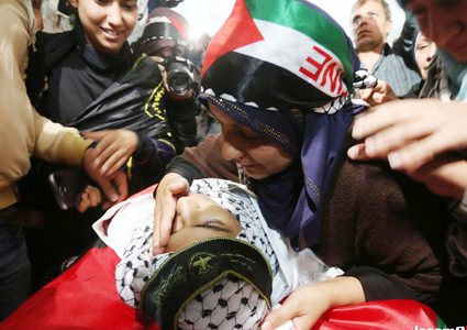 مجهولون يطلقون النار على والد الشهيد مهند الحلبي