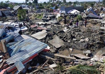 عدد قتلى زلزال إندونيسيا وصل لأكثر من 1570