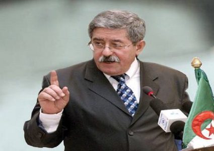 رئيس وزراء الجزائر يستبعد حل مجلس النواب