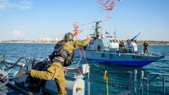 الميزان يطالب الاحتلال بالإفراج عن الصيادين في غزة