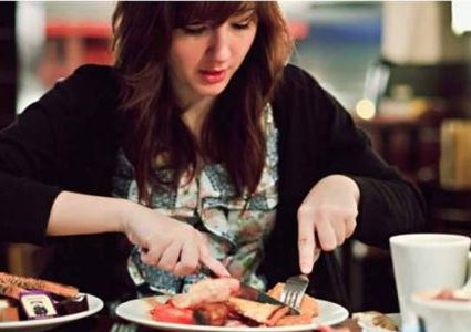 هذا ما يُسبّبه الإكثار من تناول التونة والسردين!