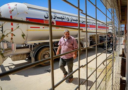 قطر تبرعت بشراء وقود لإمداد غزة بالكهرباء