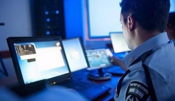 500 حالة اعتقال بسبب "فيسبوك"