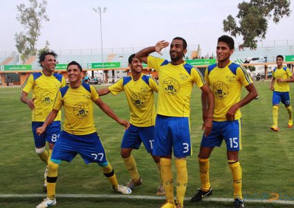 "الثوار" يقفزون للصدارة وفوز أول "للعميد"