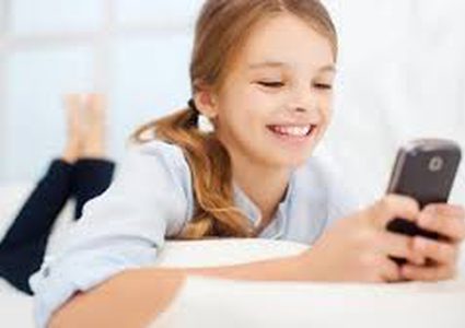 هذه مواصفات أول هاتف آمن للأطفال في المدارس