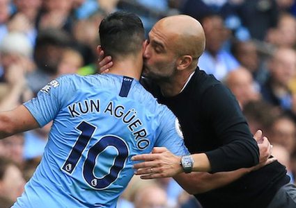 غوارديولا يحدد ما يحتاجه صلاح ليضاهي أغويرو