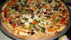 طريقة عمل البيتزا بالخضار