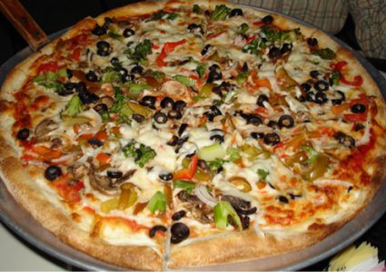 طريقة عمل البيتزا بالخضار