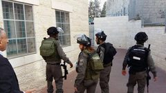قوات الاحتلال تقتحم عيادة "الأونروا" بالقدس