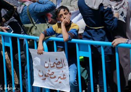 التطبيق إلزامي وأرباب العمل يحركون الشارع