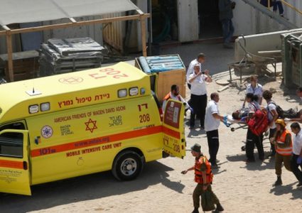 إصابة عاملين و"الهستدروت" تعلن عن نزاع عمل