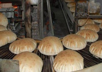 الصحة تغلق مخبزا في الخليل