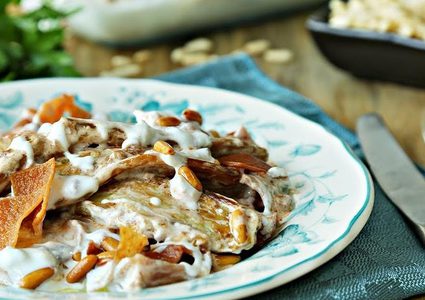 فتة الباذنجان بدبس الرمان