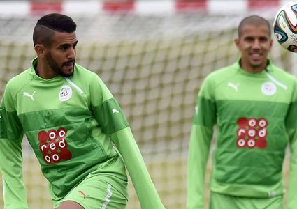 مدرب الجزائر يهاجم رياض محرز.. ويهدده