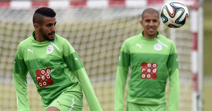 مدرب الجزائر يهاجم رياض محرز.. ويهدده